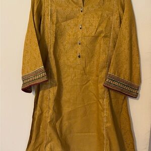 Beautiful J. Jacquard shirt small